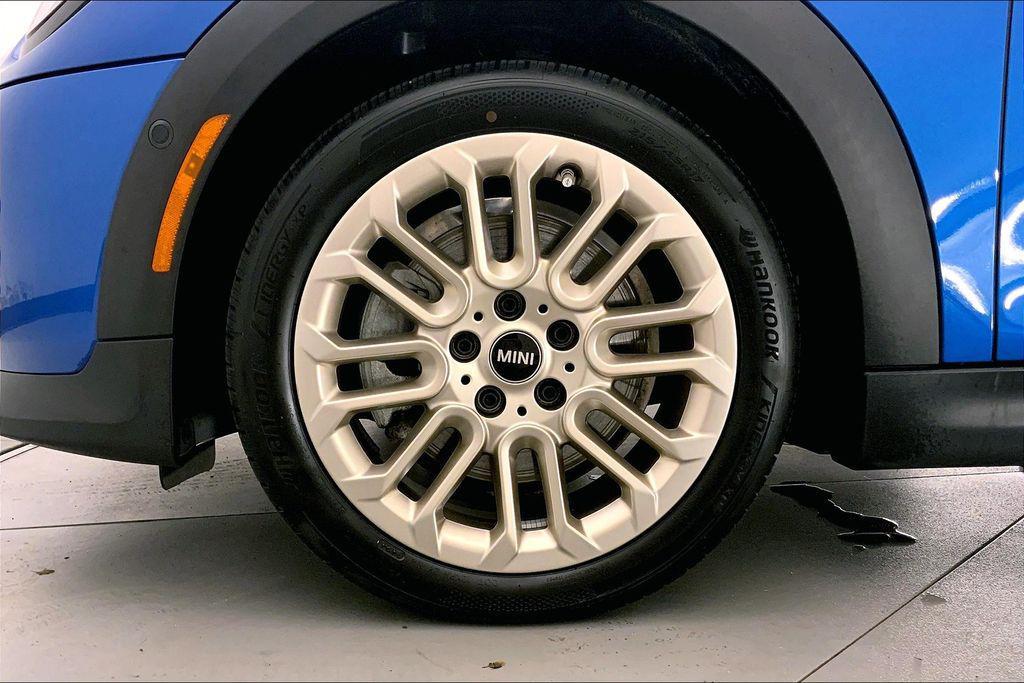 used 2025 MINI Hardtop car, priced at $32,490