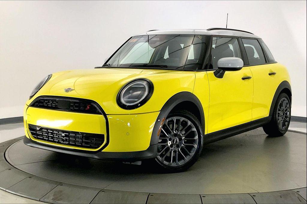 used 2025 MINI Hardtop car, priced at $34,995