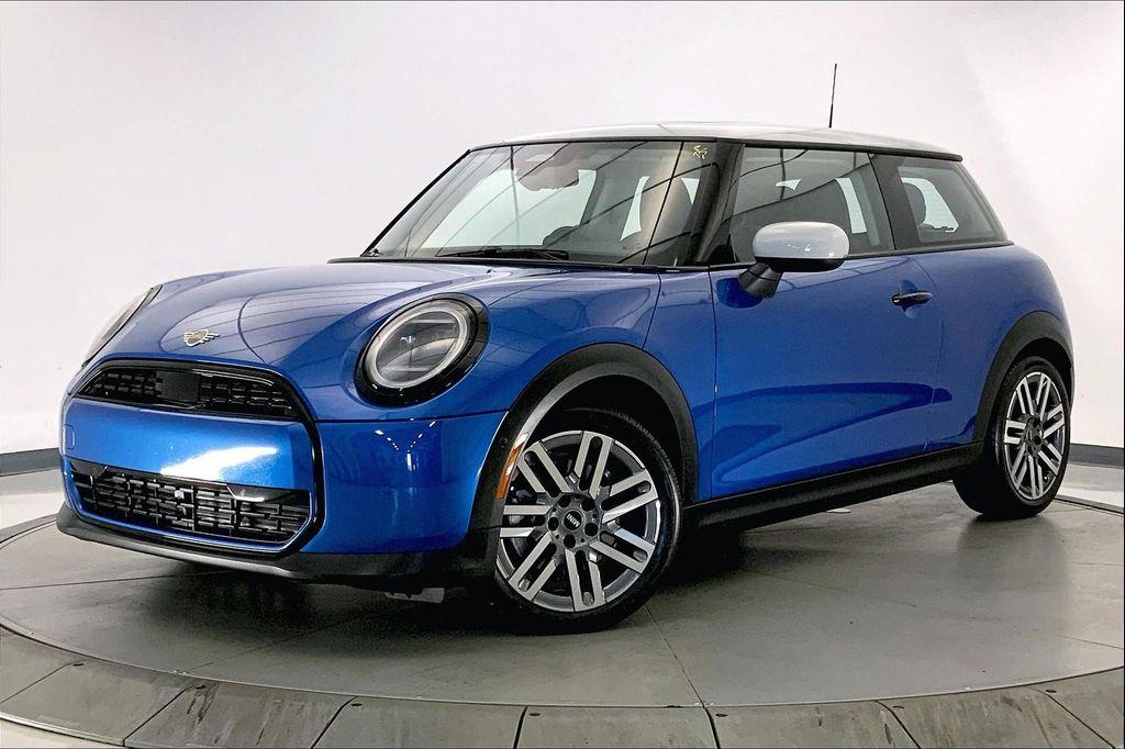 used 2025 MINI Hardtop car, priced at $28,995