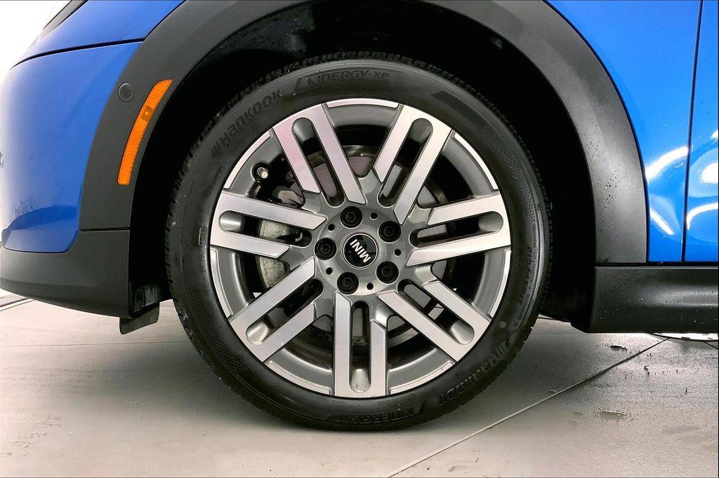 used 2025 MINI Hardtop car, priced at $28,995