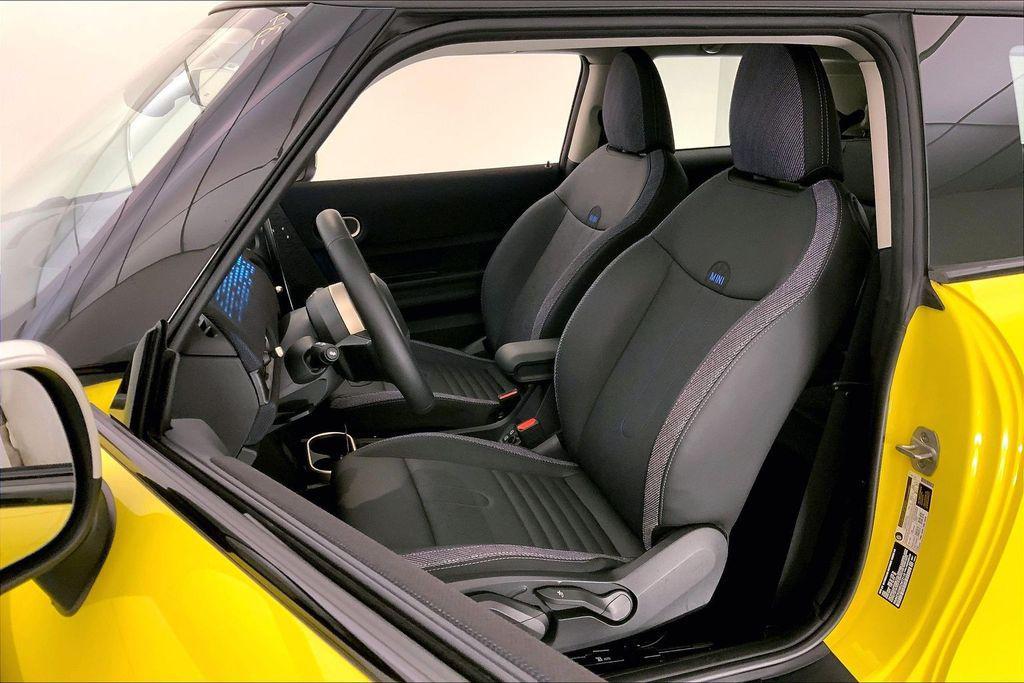 used 2025 MINI Hardtop car, priced at $32,990