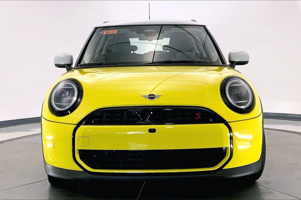 used 2025 MINI Hardtop car, priced at $32,990