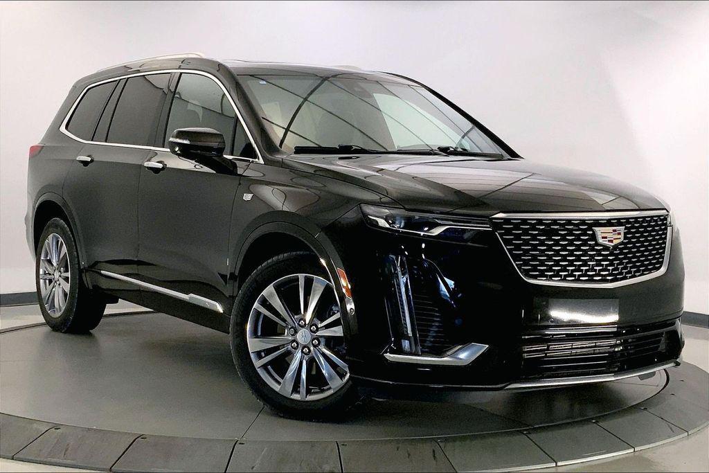 used 2023 Cadillac XT6 car, priced at $37,548