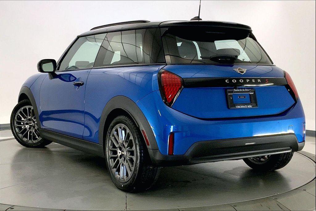 used 2025 MINI Hardtop car