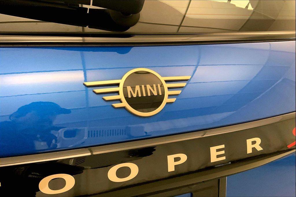 used 2025 MINI Hardtop car