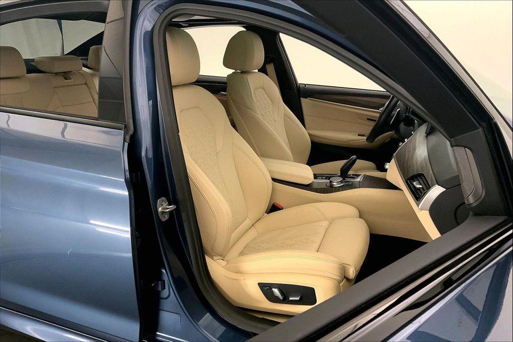 used 2023 BMW 540 car, priced at $44,813