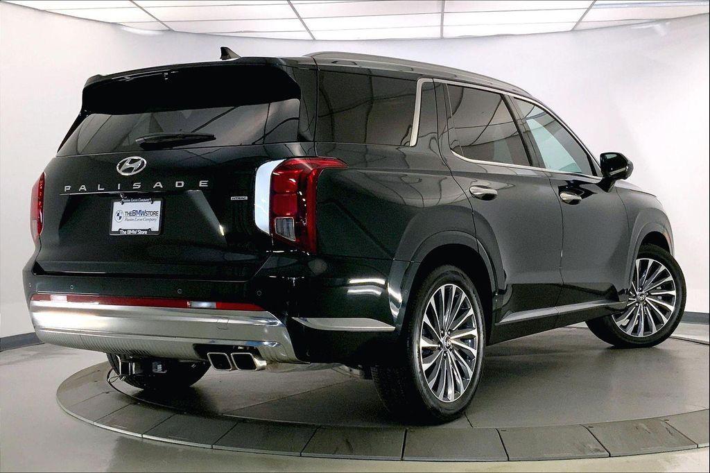 used 2025 Hyundai Palisade car, priced at $47,555