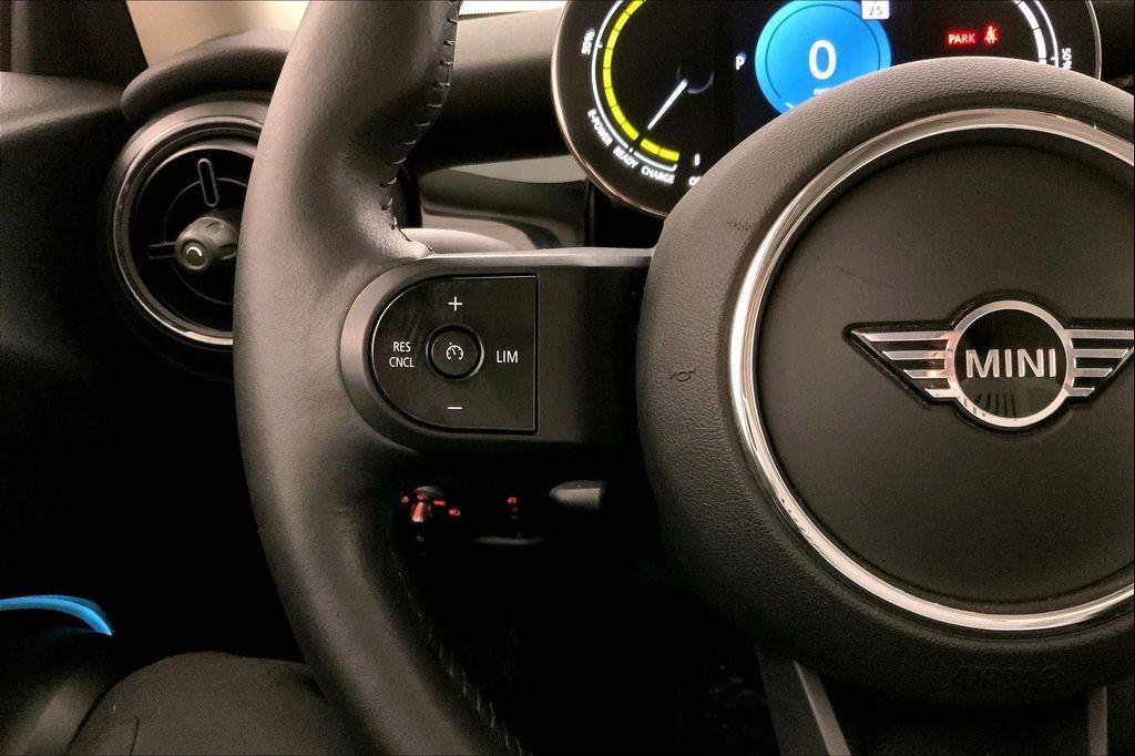 used 2022 MINI Hardtop car, priced at $18,995