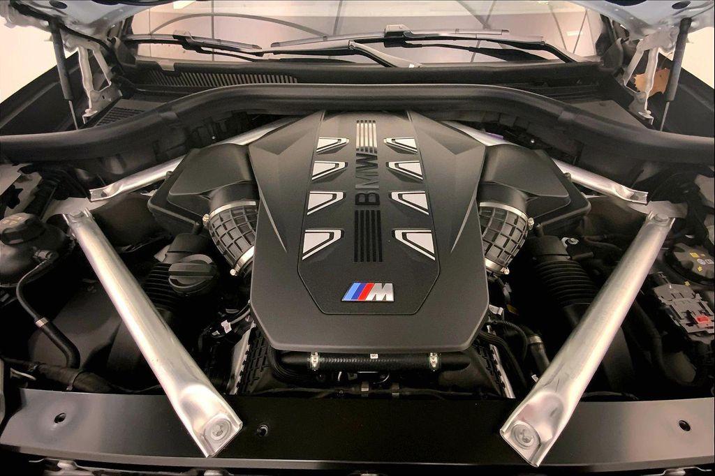 new 2026 BMW X7 car, priced at $122,635