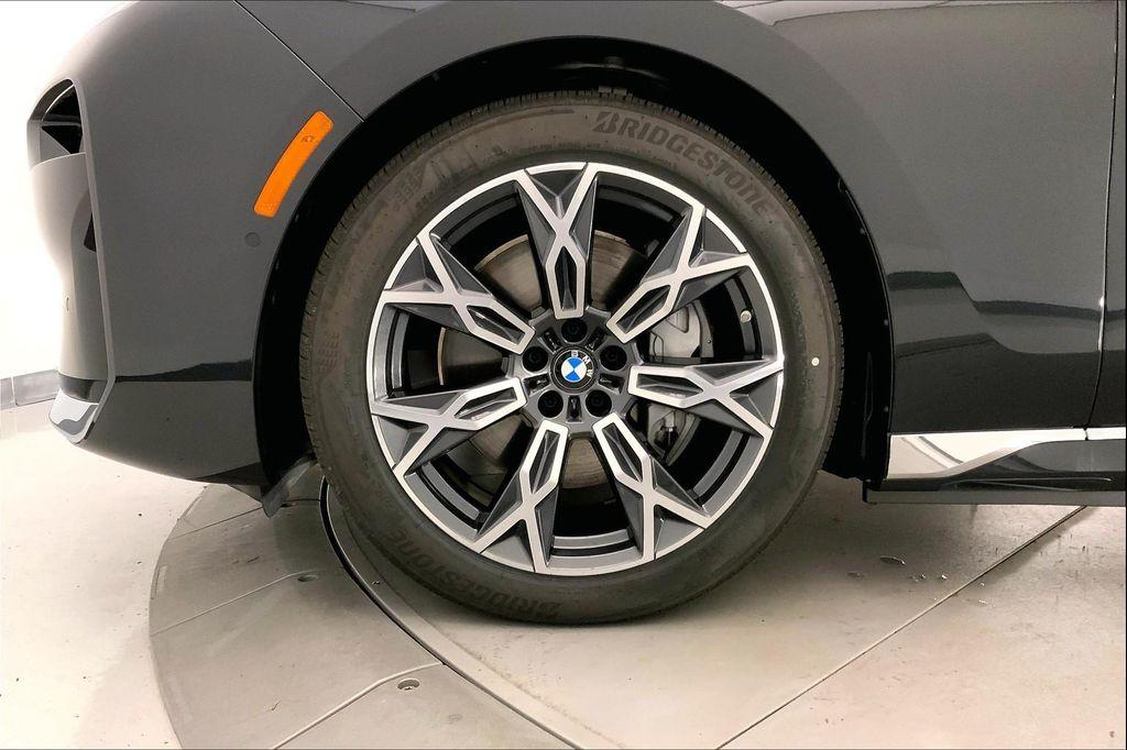 new 2025 BMW i7 car, priced at $112,925