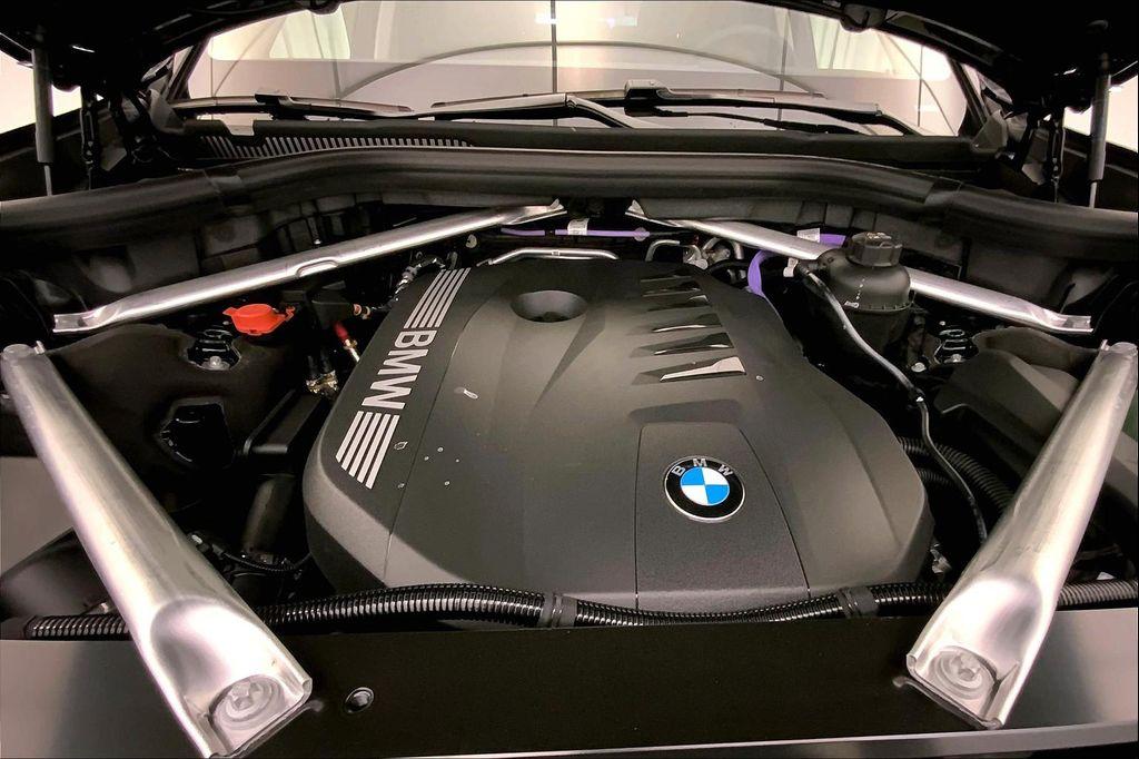 new 2026 BMW X7 car, priced at $89,990