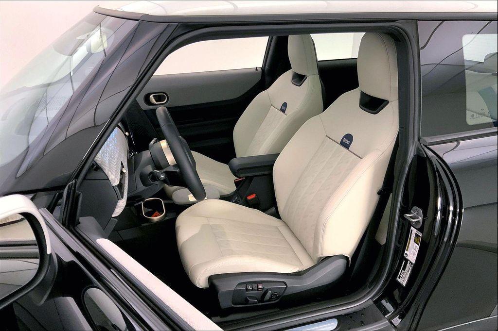 used 2025 MINI Hardtop car, priced at $37,990