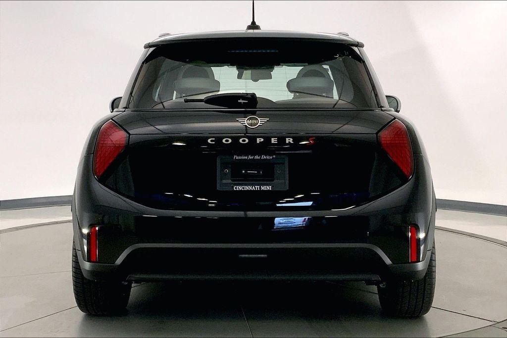 used 2025 MINI Hardtop car, priced at $34,992