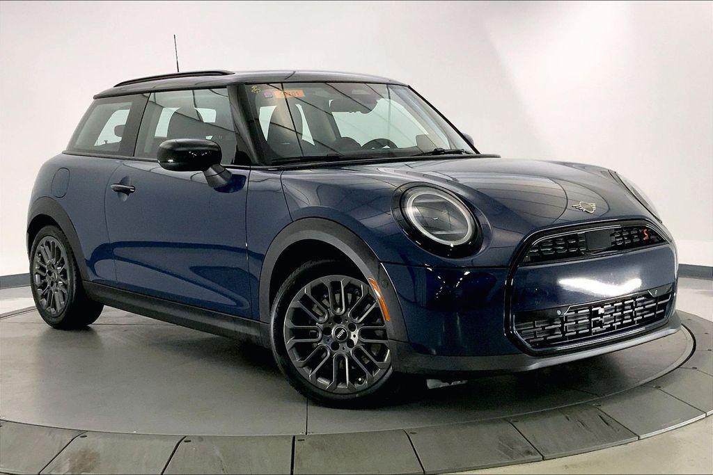 used 2025 MINI Hardtop car, priced at $30,990