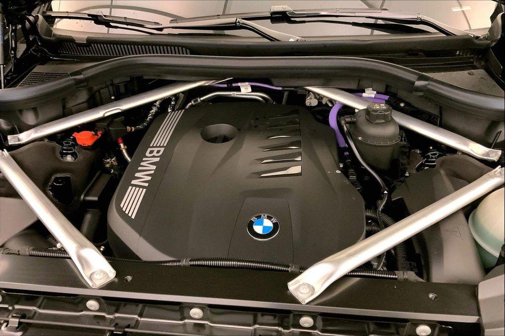 new 2026 BMW X7 car, priced at $94,385