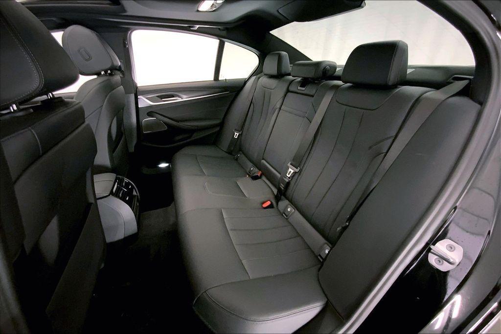 used 2022 BMW 540 car, priced at $38,053