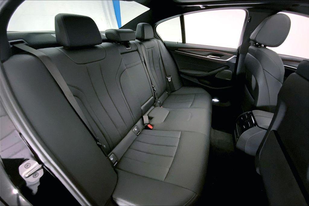 used 2022 BMW 540 car, priced at $38,053