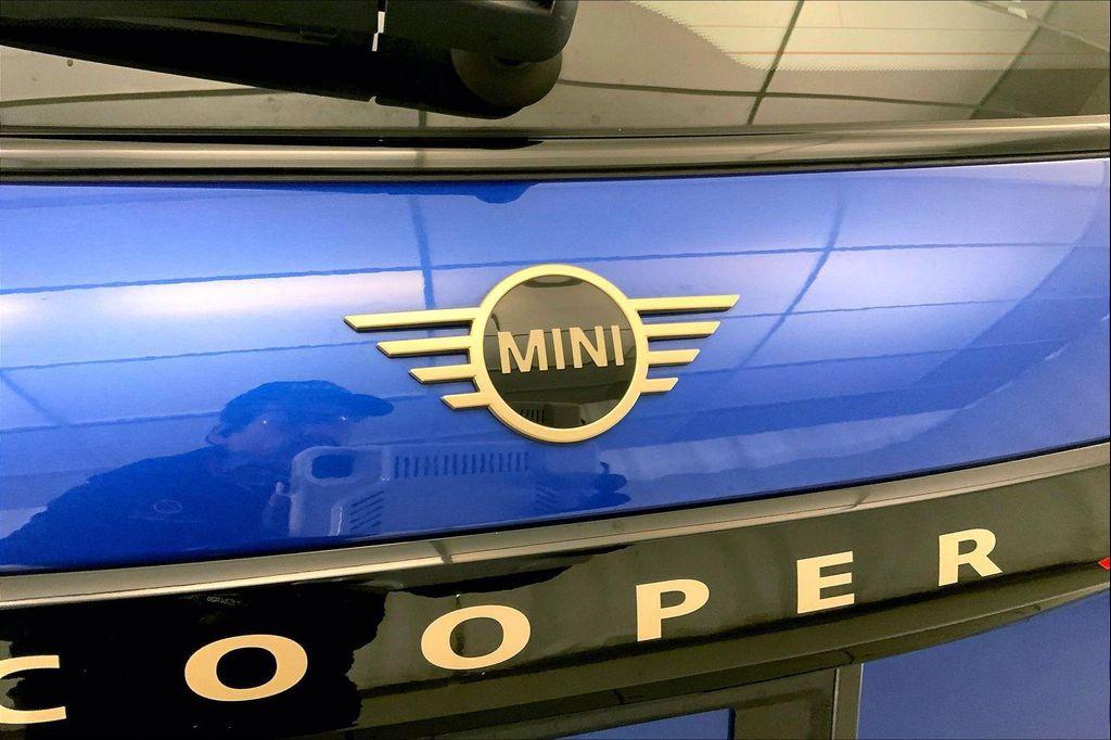 used 2025 MINI Hardtop car