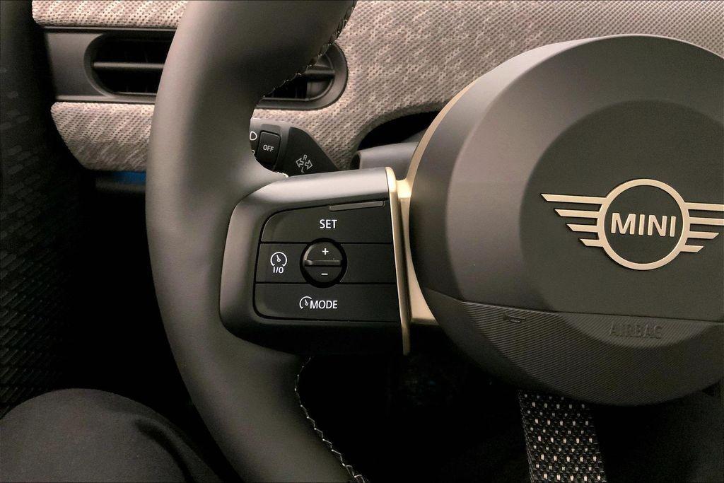 used 2025 MINI Hardtop car, priced at $35,720