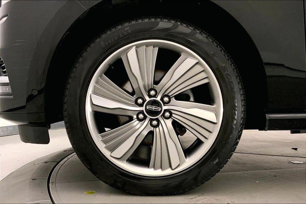 used 2018 Lincoln Navigator car, priced at $35,398