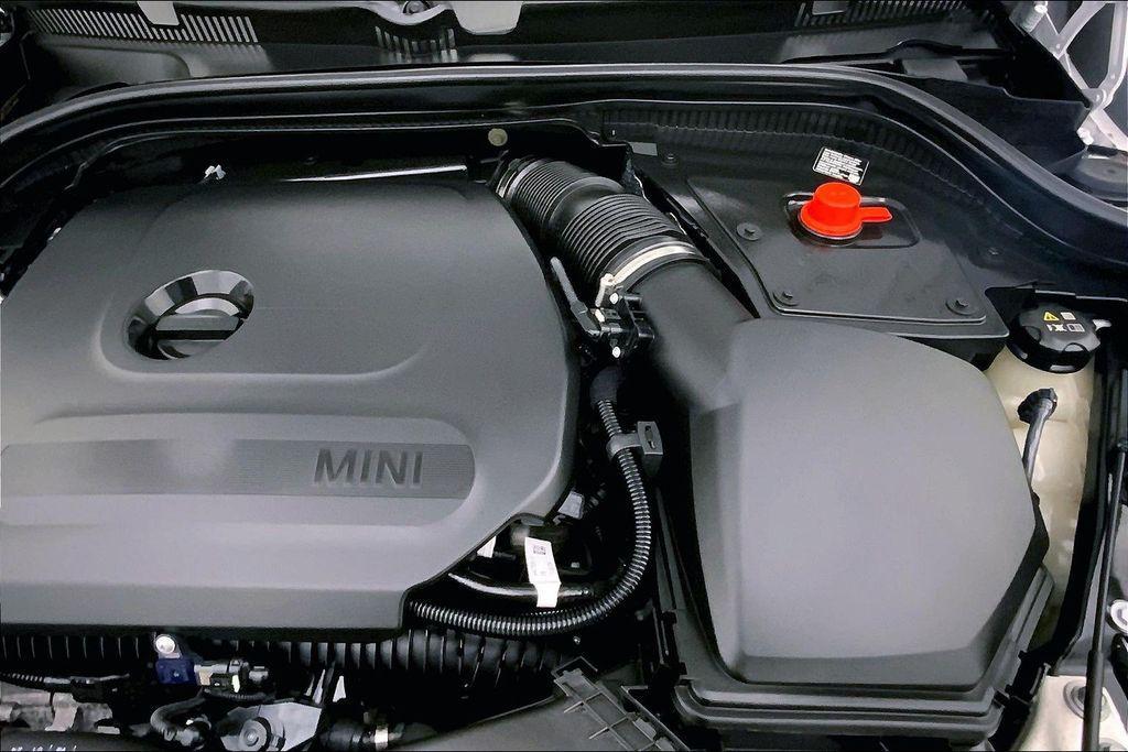 used 2025 MINI Hardtop car, priced at $33,298