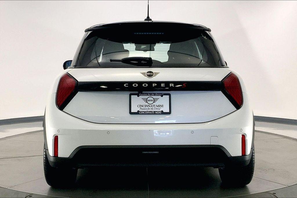 used 2025 MINI Hardtop car, priced at $33,298