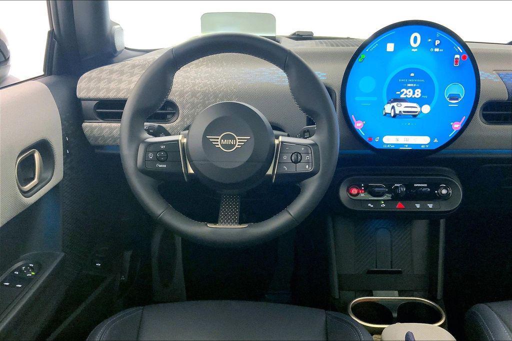 used 2025 MINI Hardtop car, priced at $33,298