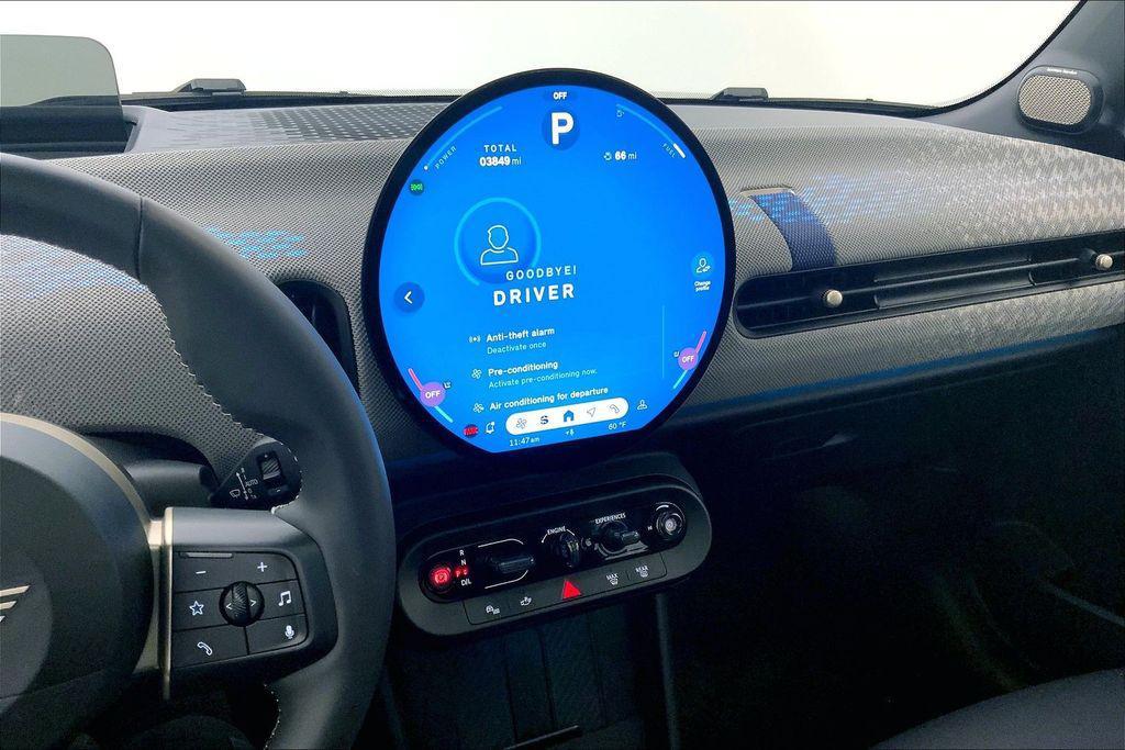 used 2025 MINI Hardtop car, priced at $33,298