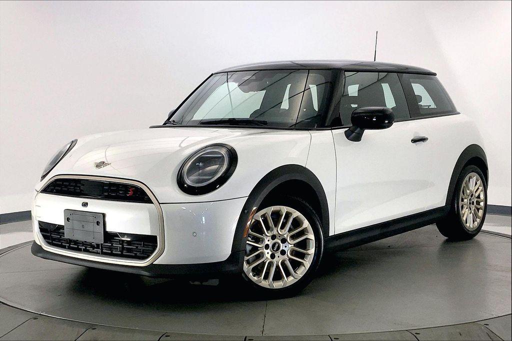 used 2025 MINI Hardtop car, priced at $34,195