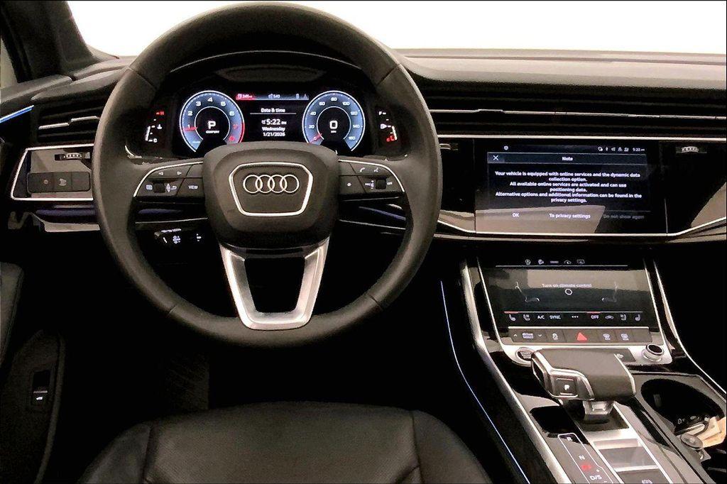 used 2023 Audi Q7 car
