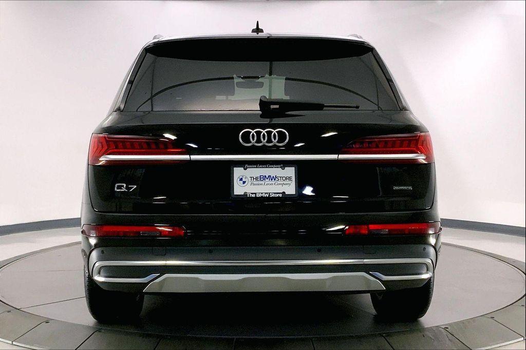 used 2023 Audi Q7 car