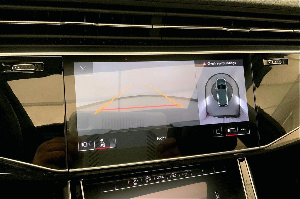 used 2023 Audi Q7 car