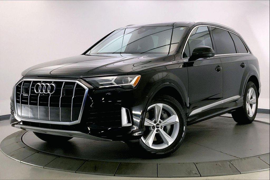 used 2023 Audi Q7 car