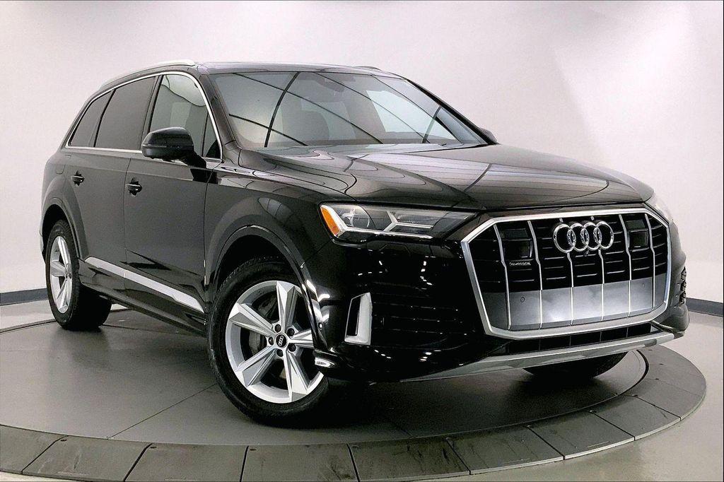 used 2023 Audi Q7 car