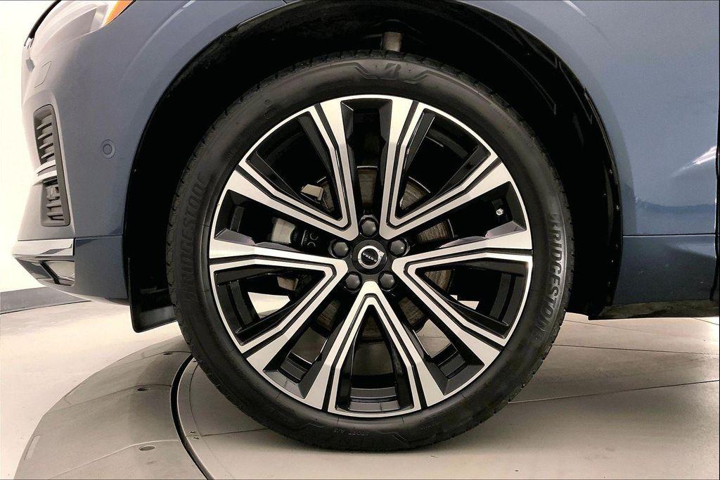 used 2023 Volvo XC60 car