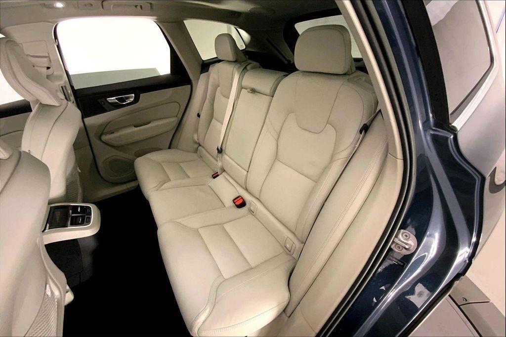 used 2023 Volvo XC60 car