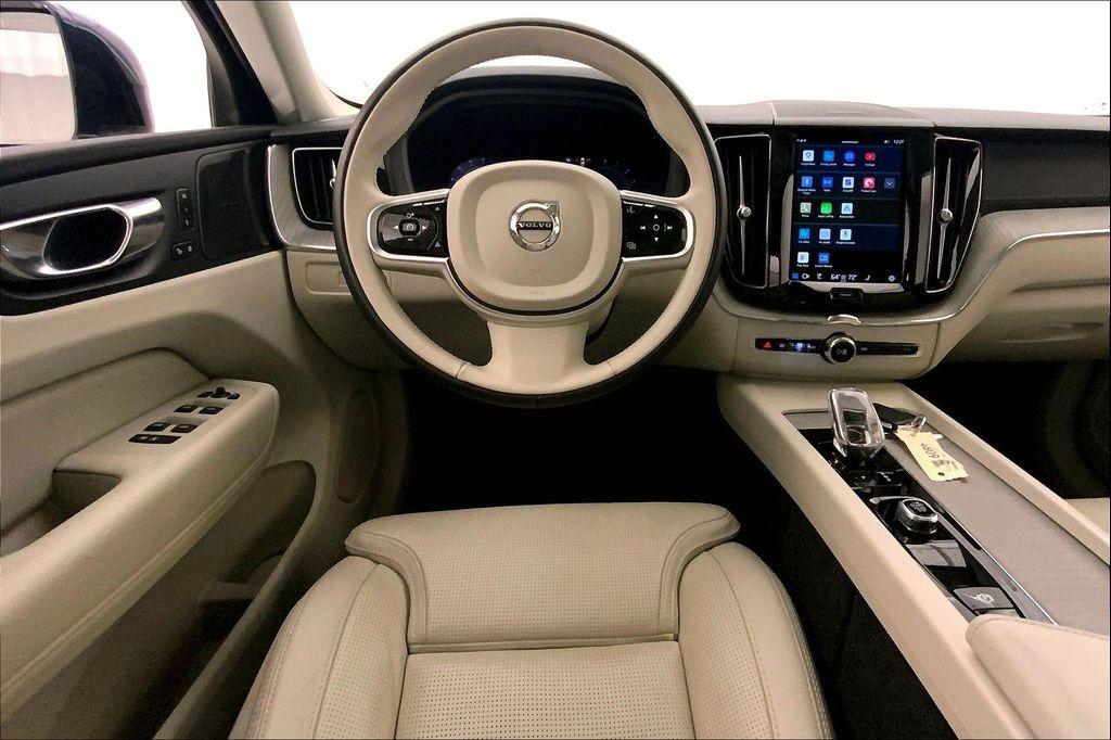 used 2023 Volvo XC60 car