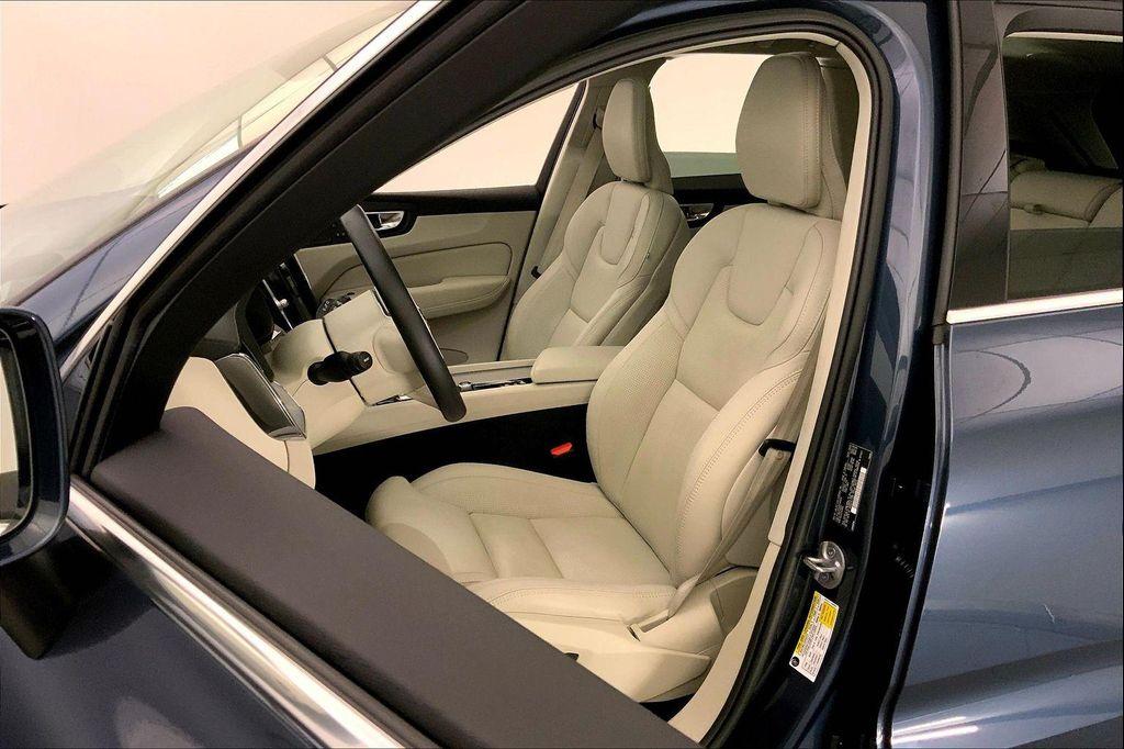 used 2023 Volvo XC60 car