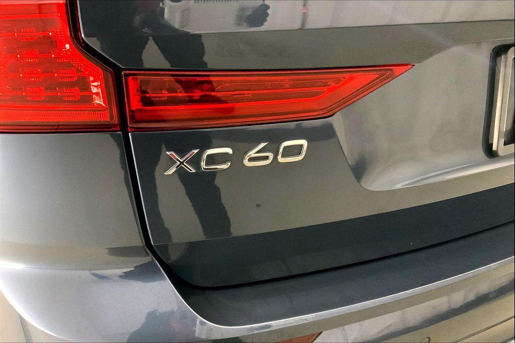 used 2023 Volvo XC60 car