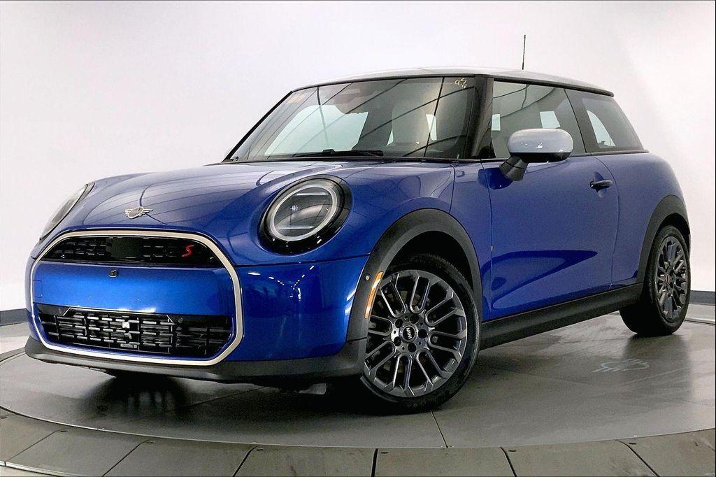 used 2025 MINI Hardtop car