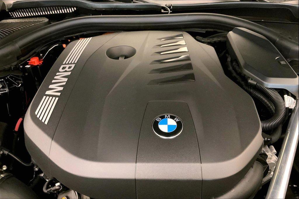 new 2026 BMW 550e car, priced at $86,215