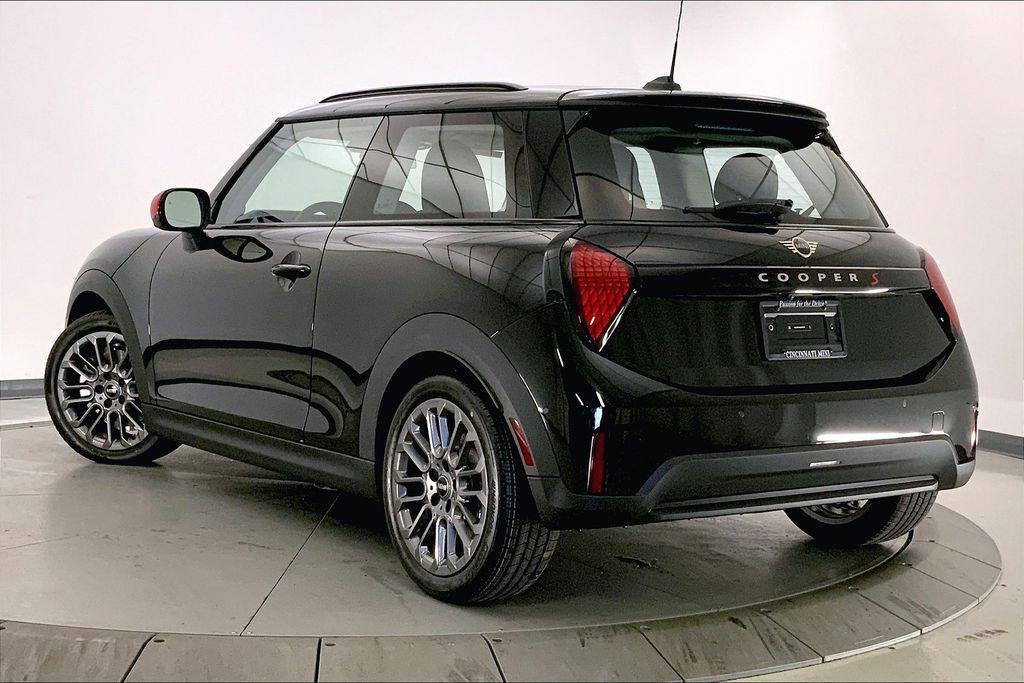 new 2025 MINI Hardtop car, priced at $38,600