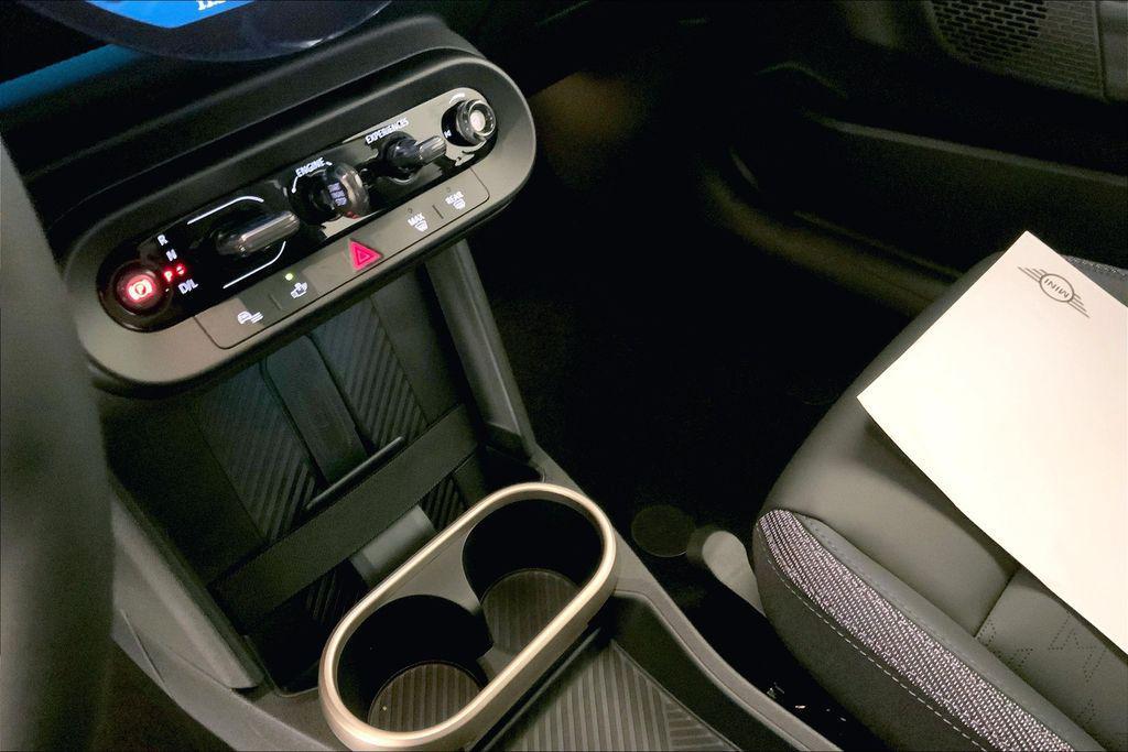 new 2025 MINI Hardtop car, priced at $38,600