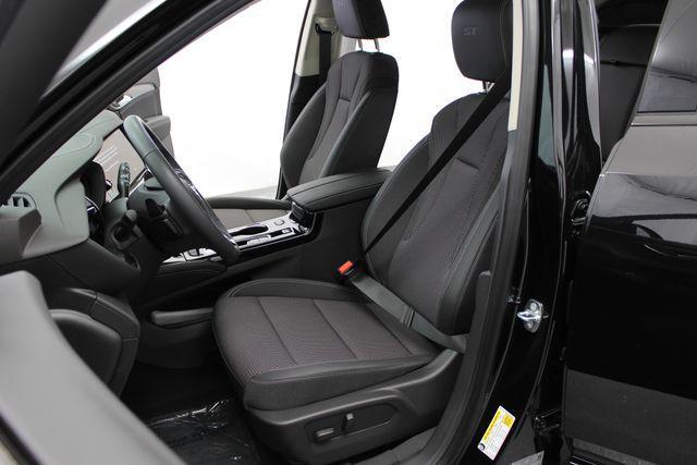 used 2023 Buick Envision car, priced at $30,342