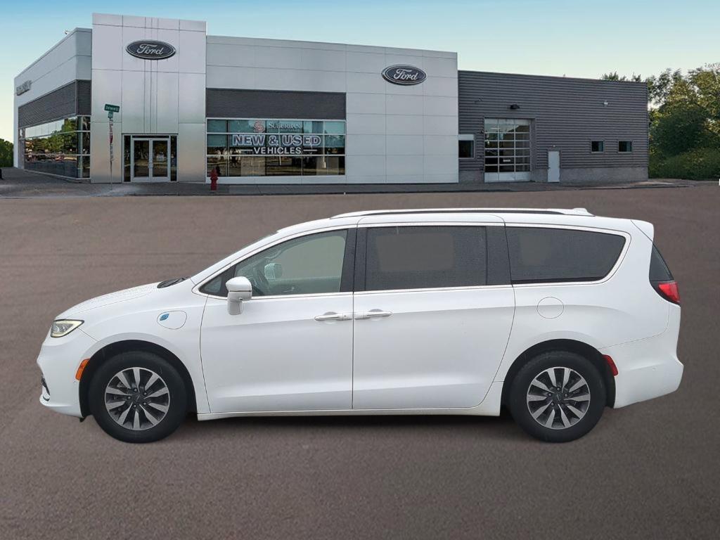 used 2021 Chrysler Pacifica Hybrid car, priced at $14,259