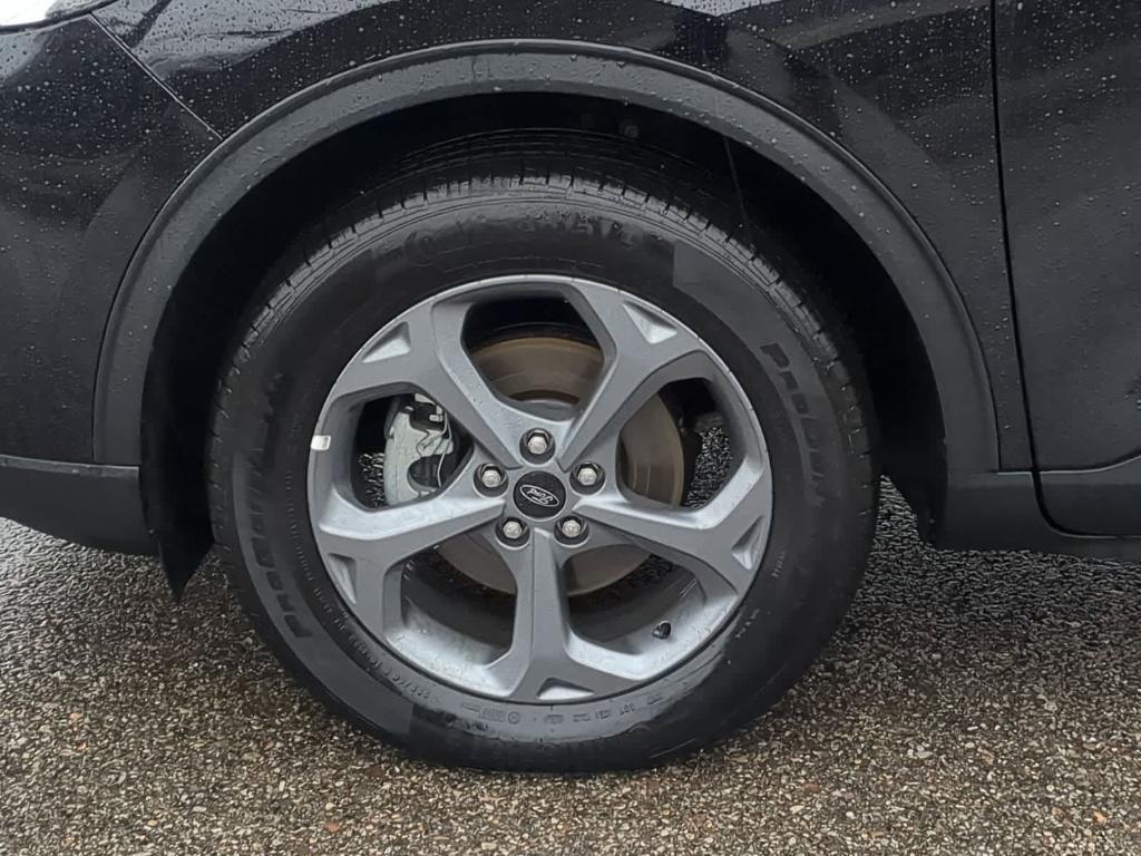 used 2025 Ford Escape car, priced at $25,959