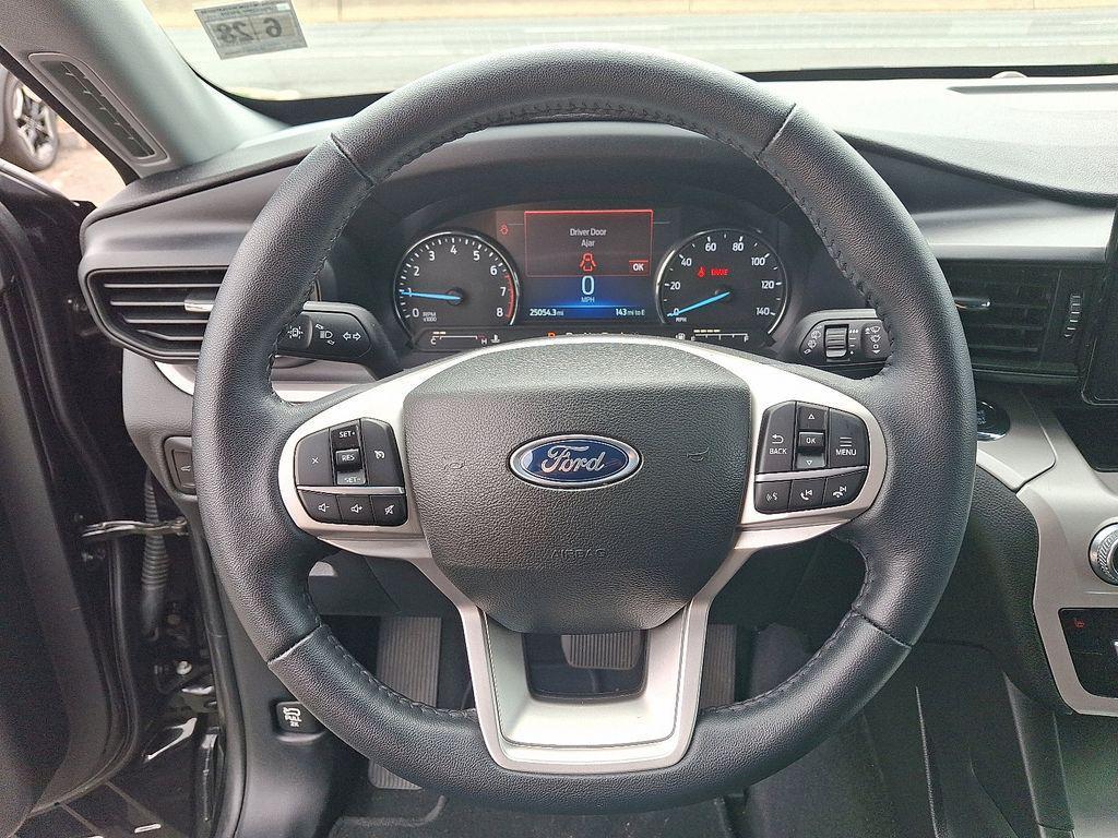 used 2023 Ford Explorer car