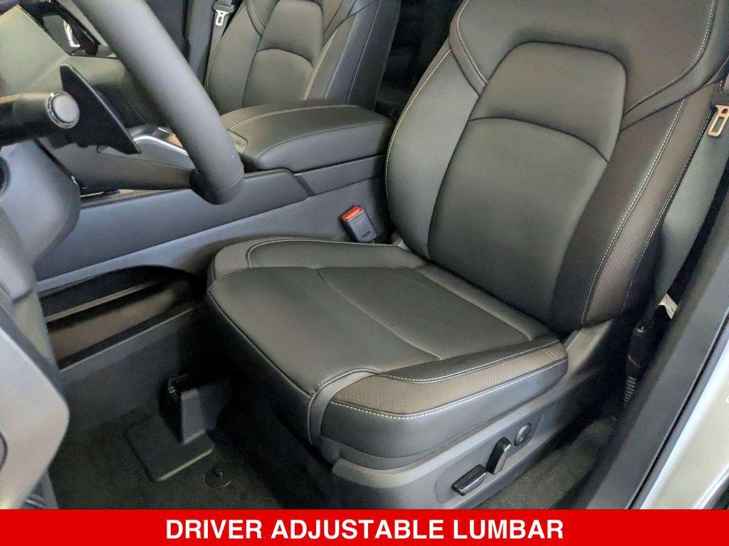 new 2025 Nissan Pathfinder car, priced at $43,884