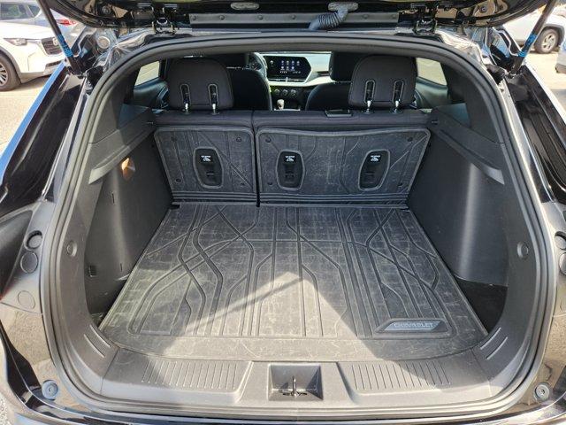 used 2024 Chevrolet Trax car, priced at $22,243