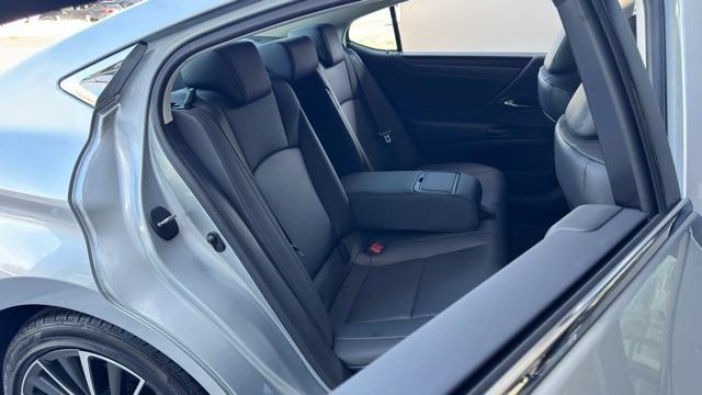 used 2024 Lexus ES 350 car, priced at $39,999